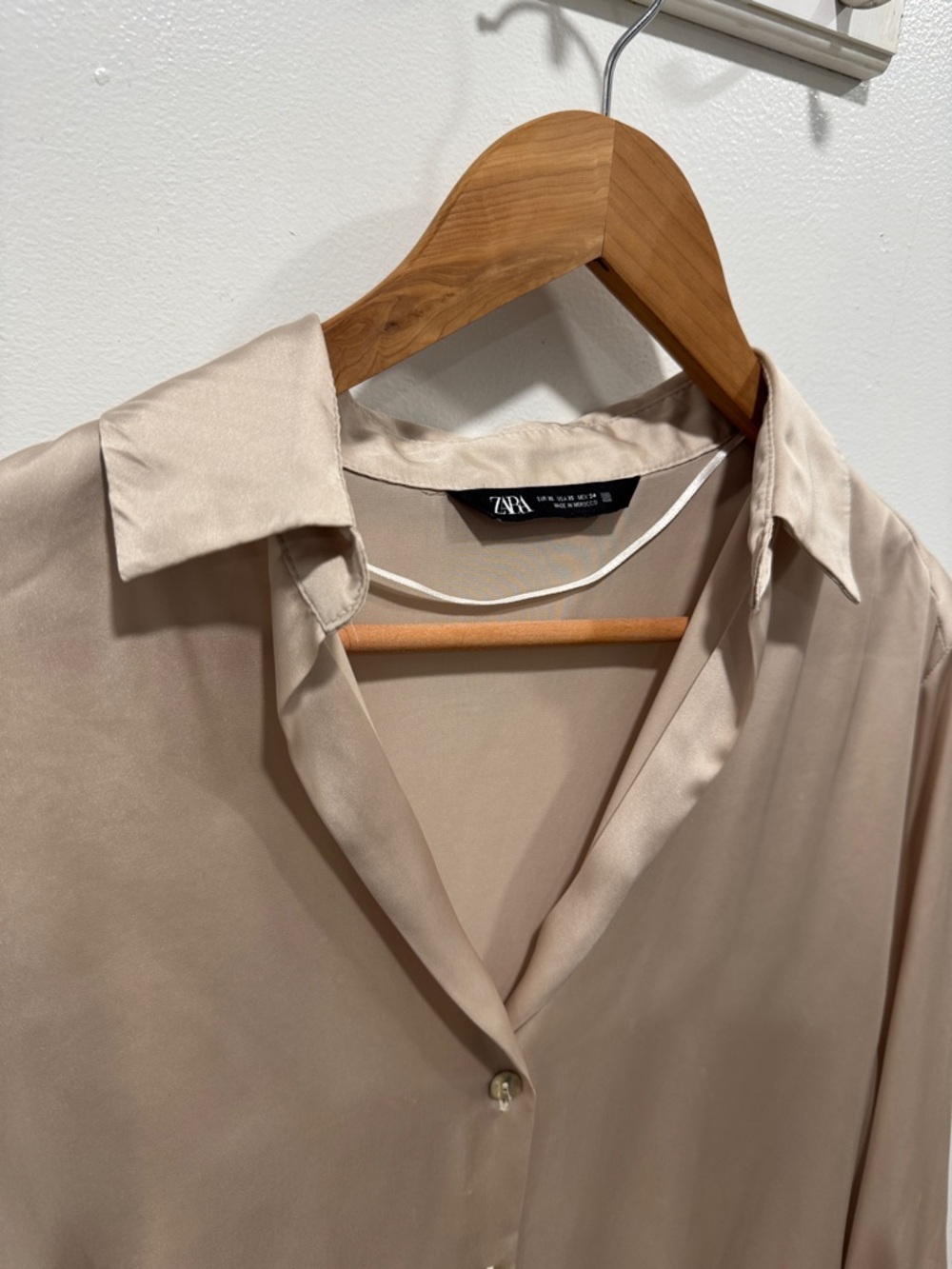 Zara Button Top - Picture 2 of 7